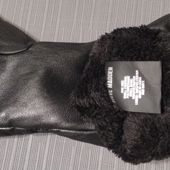 Steve Madden women gloves - Picture 4 of 5